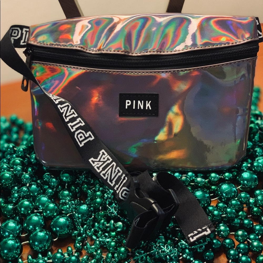 🆕Victoria’s Secret PINK Fanny Pack